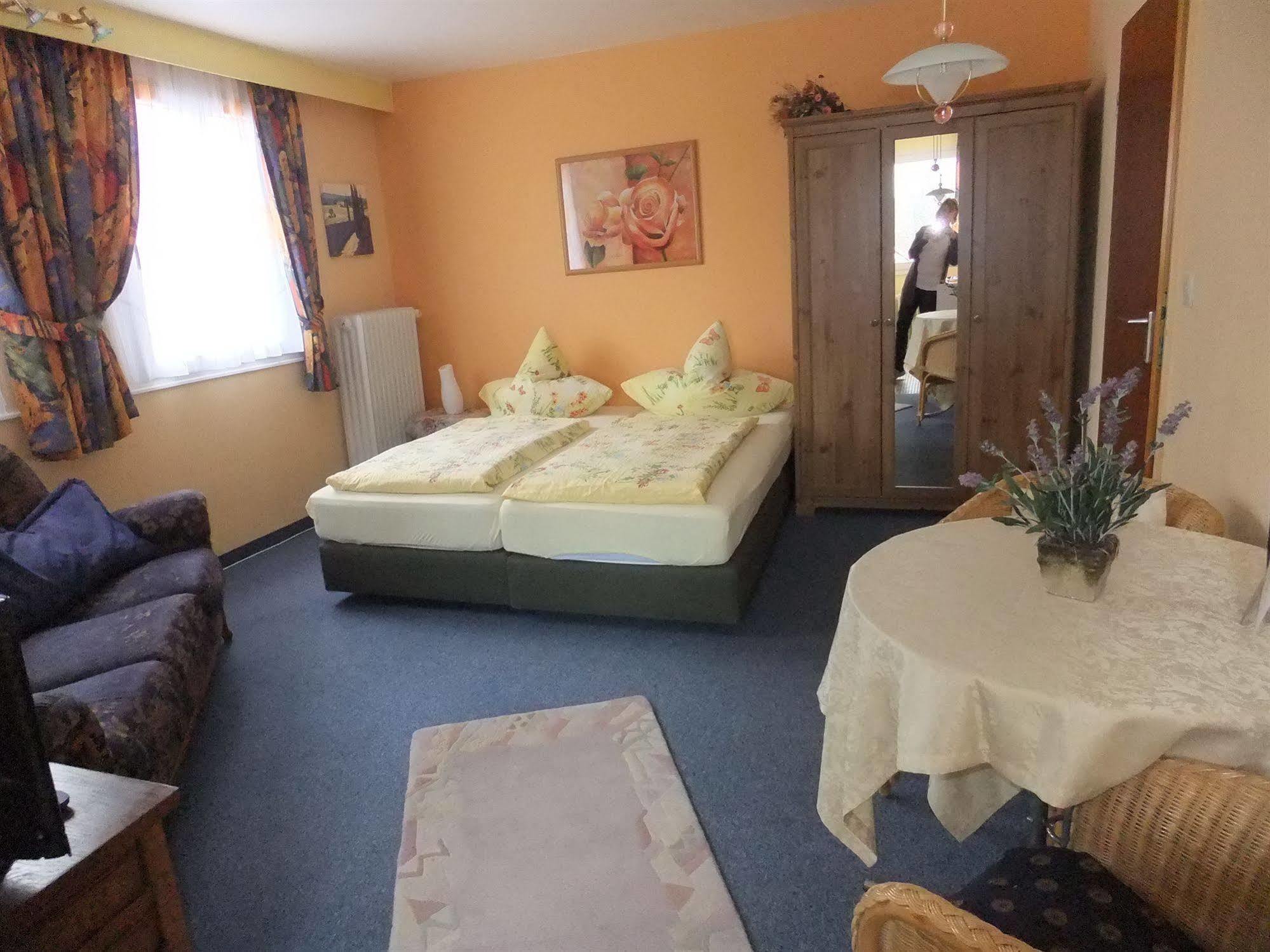 Ferienwohnung Strandhof Mohnesee エクステリア 写真